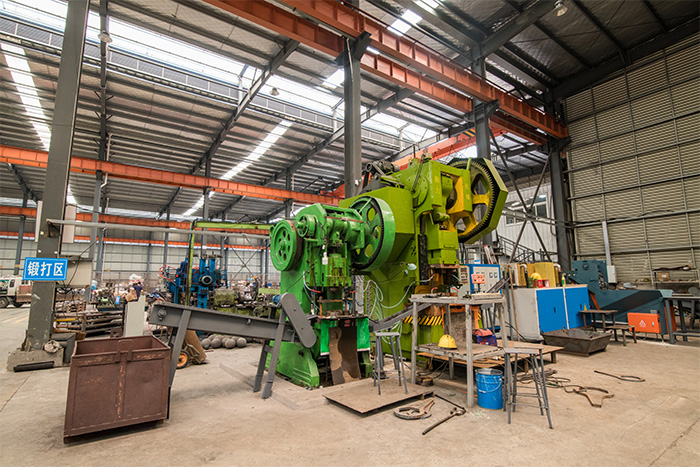 华蓥网架配件-锥头加工车间